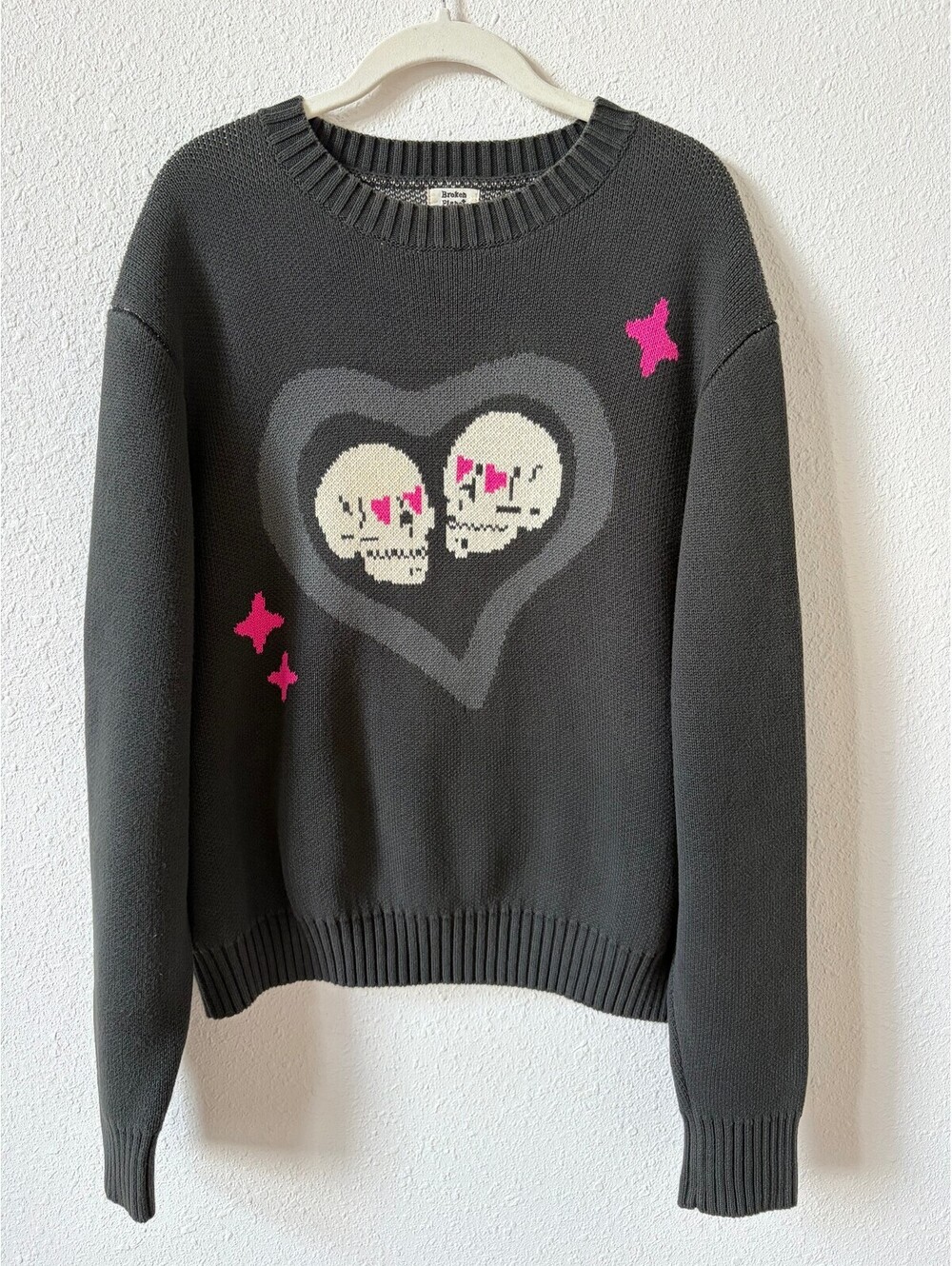 Broken Planet Hearts Are Made To Be Broken Knit Sweater Size Medium Skeleton